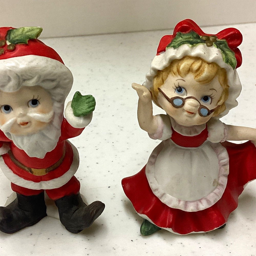 Lefton Santa & Mrs. Claus Christmas Figurines Set of 2 Ceramic Hand Painted